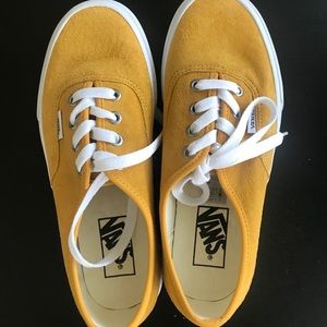Vans authentic (Suede yellow)